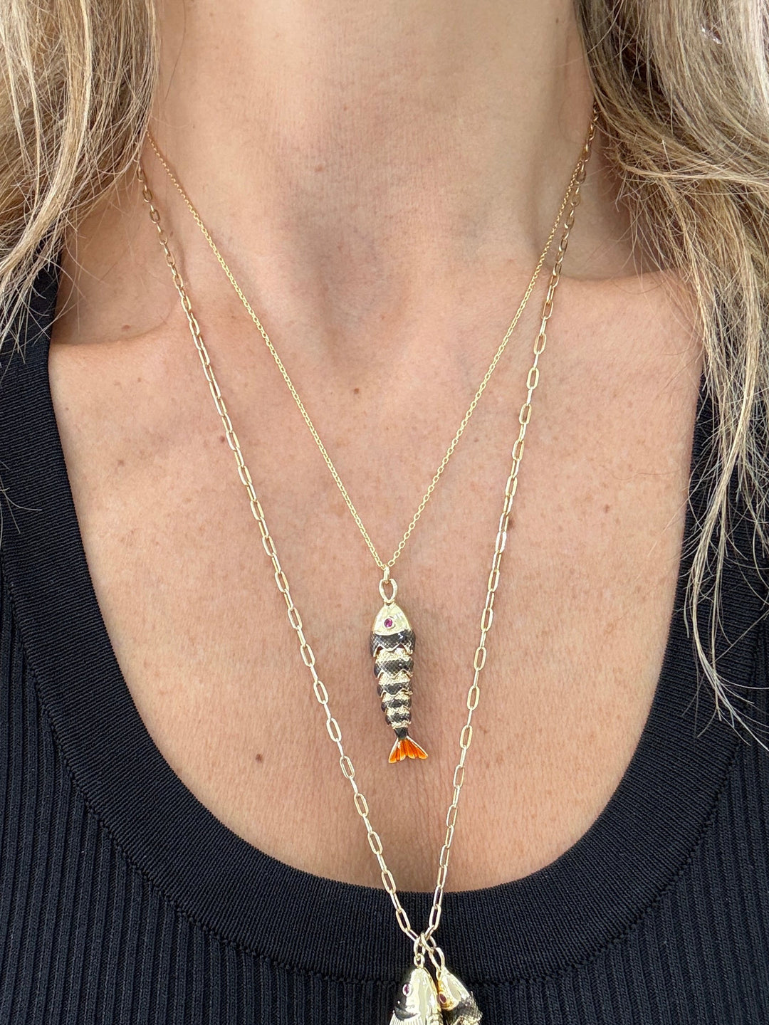SINGLE ENAMEL FISH NECKLACE
