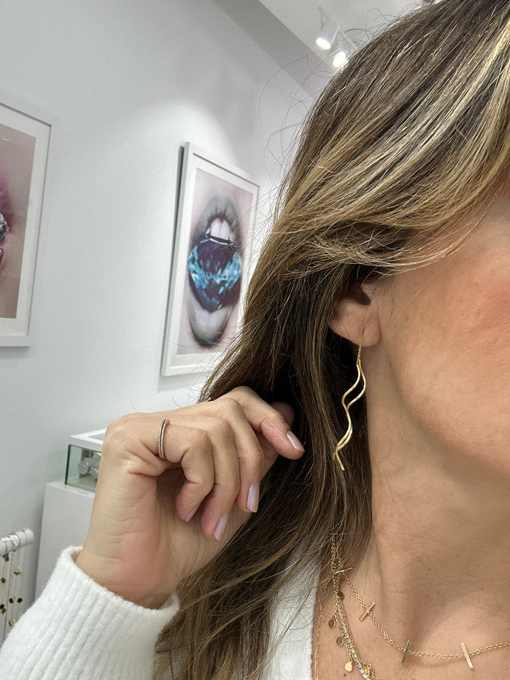 14K GOLD WAVY THREADER EARRINGS