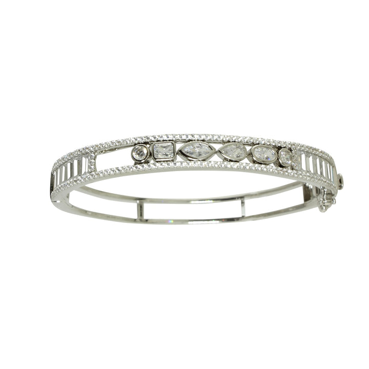 SLIDING CHARMS BANGLE
