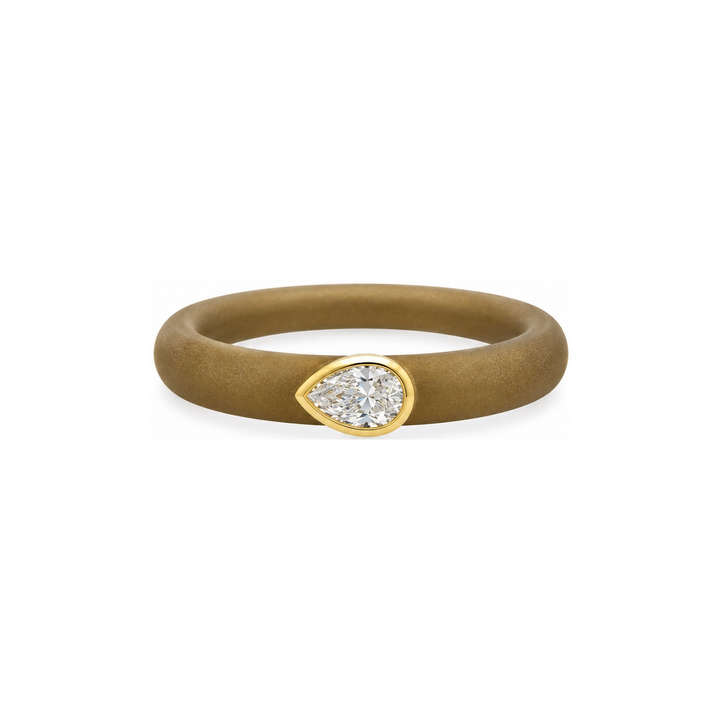 RUBBER BEZEL CZ RING