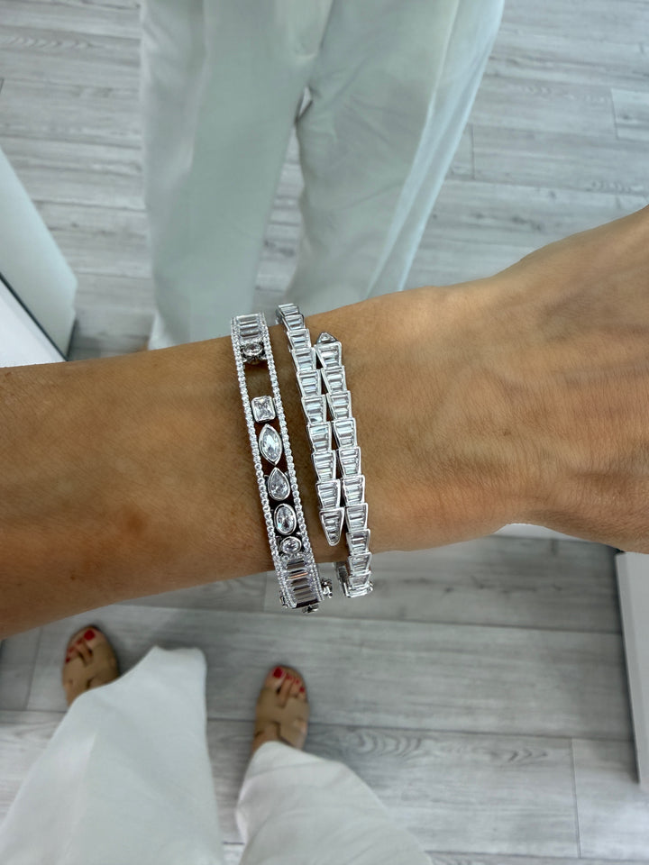 BAGUETTE SNAKE BANGLE
