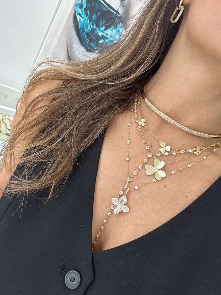 LARGE GOLD FLOWER NECKLACE