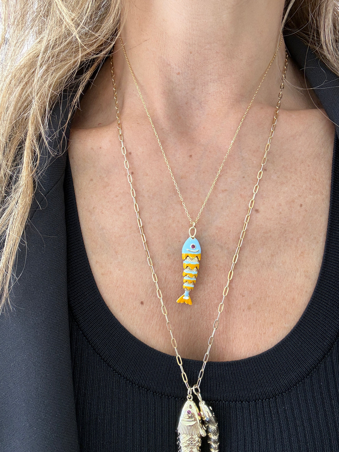 SINGLE ENAMEL FISH NECKLACE