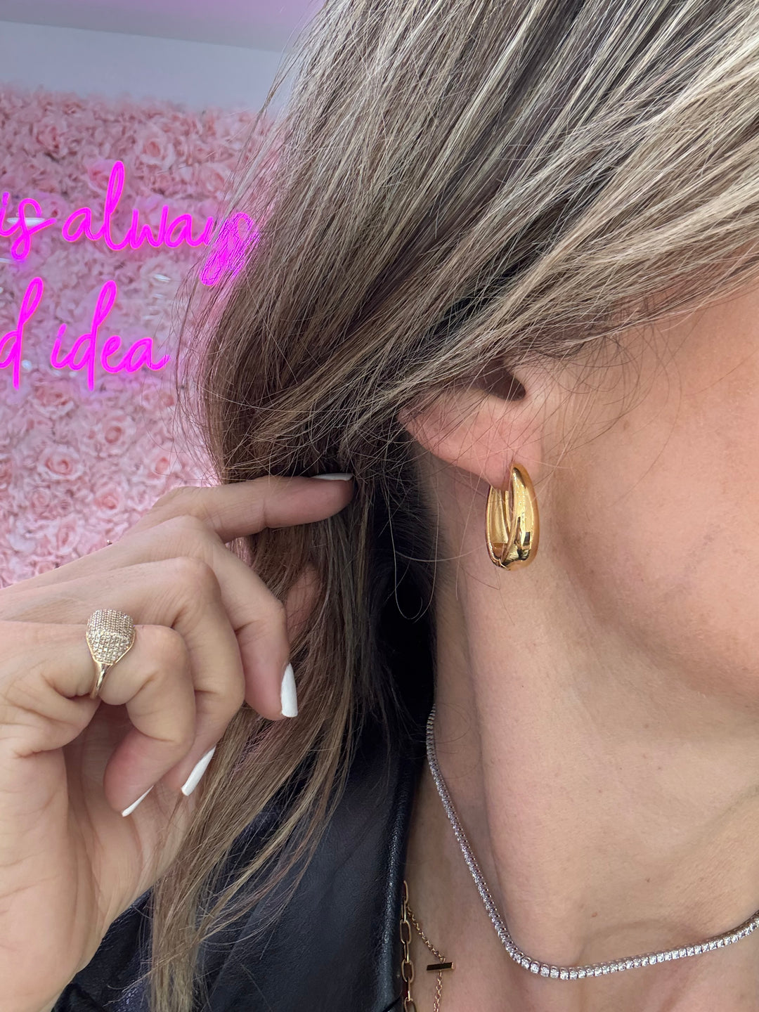 GRADUATED OVAL HOOPS