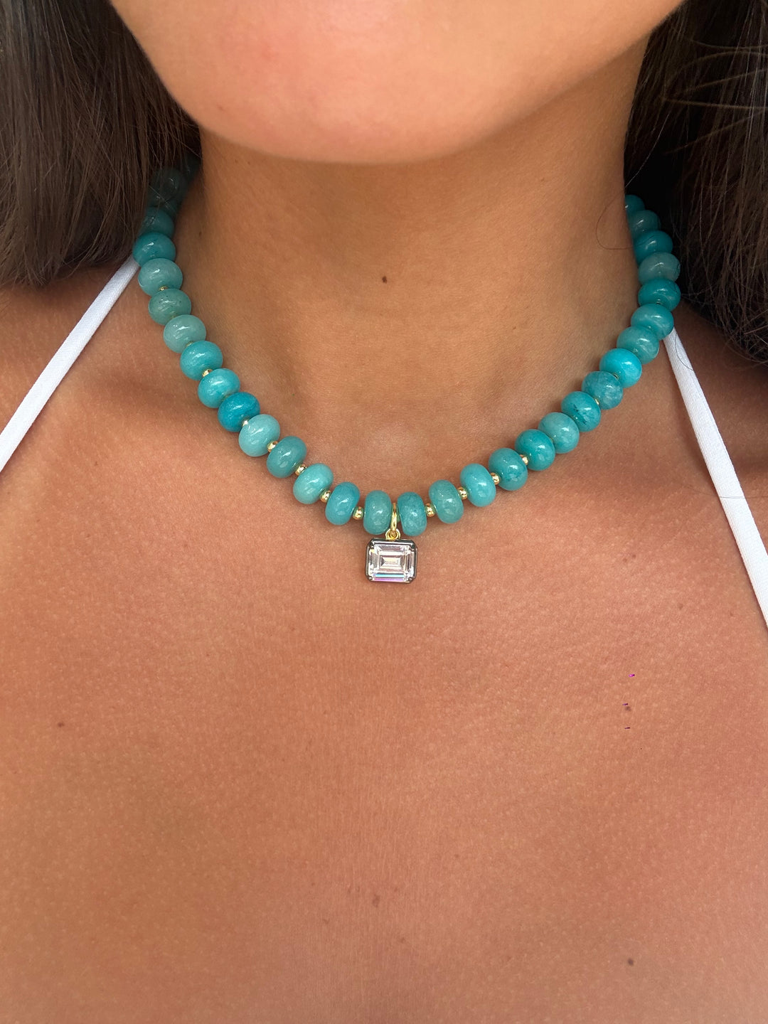 CHUNKY BEAD &amp; GOLD ACCENT SOLITAIRE NECKLACE
