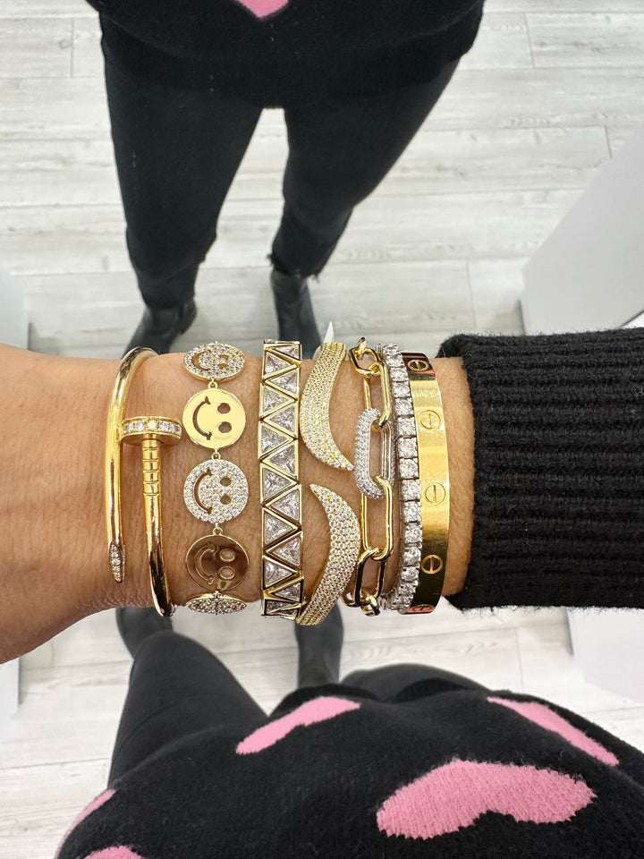 GOLD SMILEY FACE BRACELET