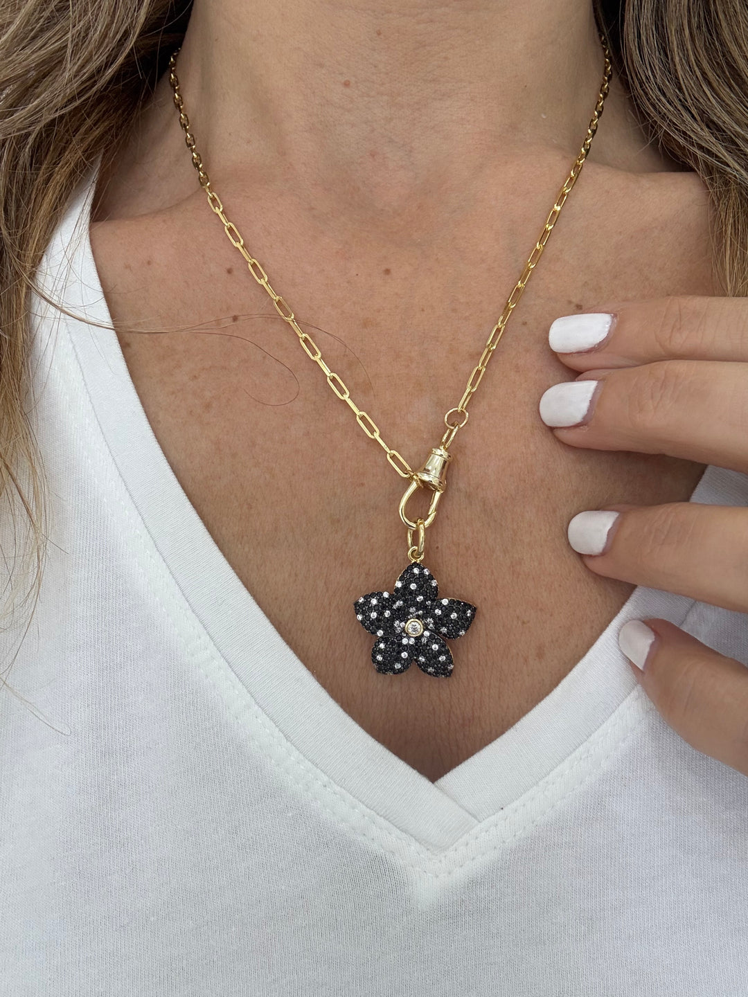FANCY BLACK FLOWER LINK NECKLACE