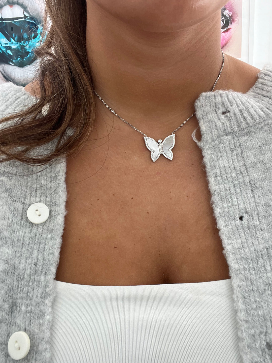BIG PEARL BUTTERFLY NECKLACE