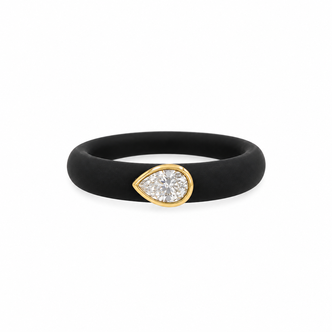 RUBBER BEZEL CZ RING