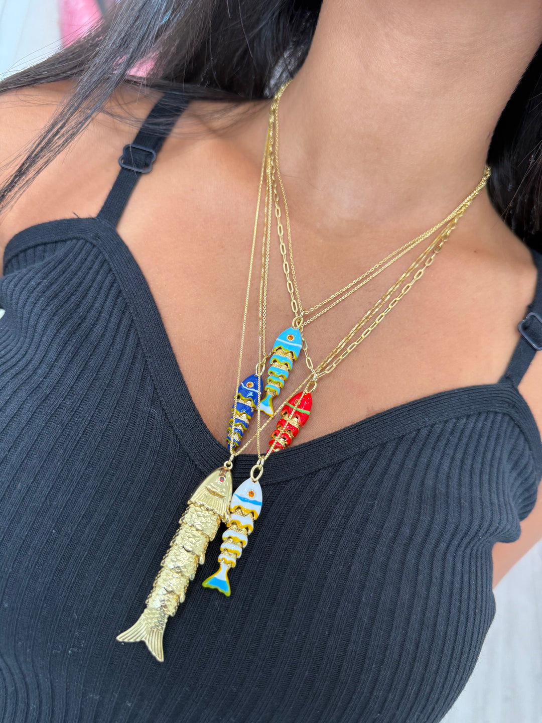 SINGLE ENAMEL FISH NECKLACE