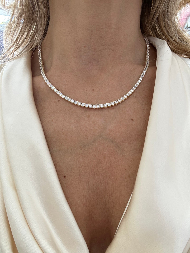 THE CLASSIC TENNIS NECKLACE