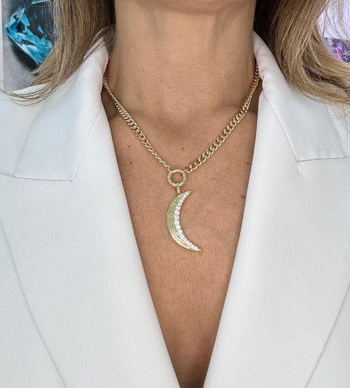 FLUTED CRESCENT MOON NECKLACE