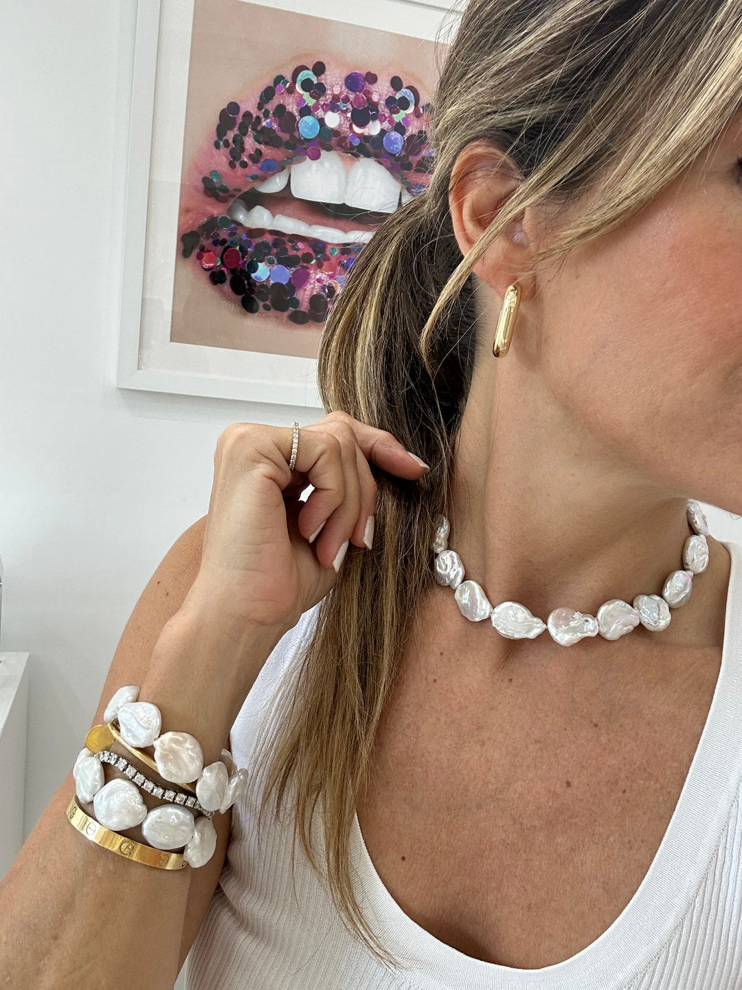 OPEN PUFFED RECTANGLE HOOP EARRINGS
