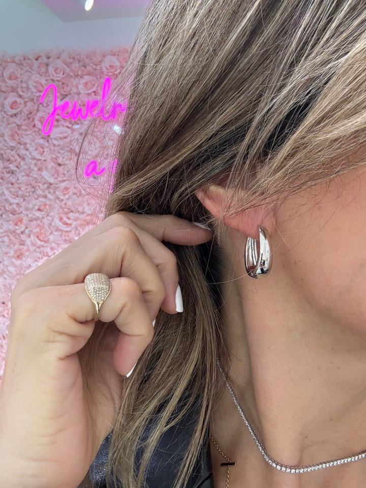 GRADUATED OVAL HOOPS