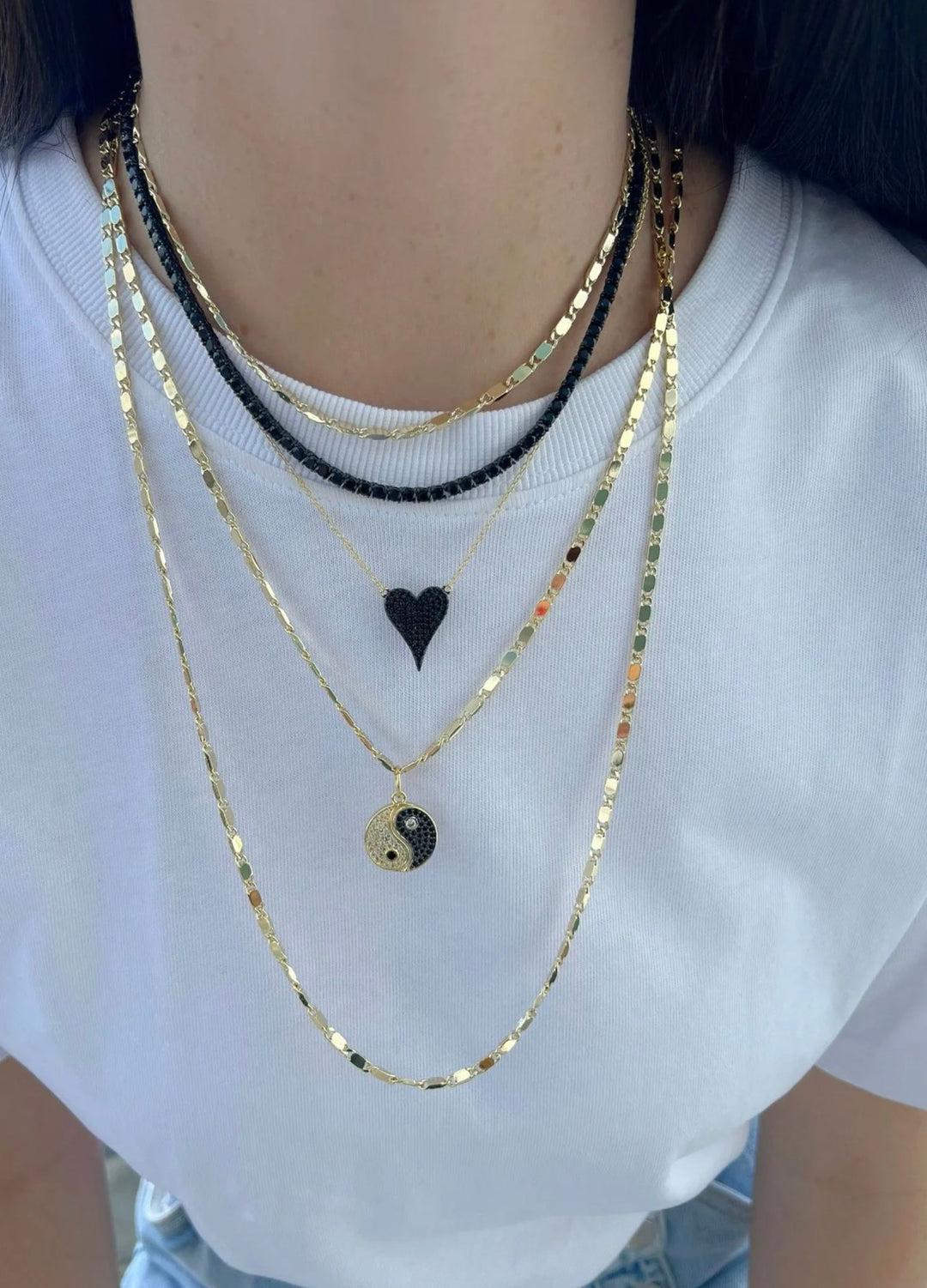 SHORT BLACK TENNIS NECKLACE