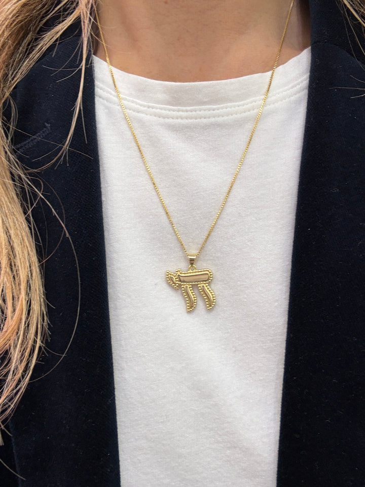 BEAD BORDER GOLD CHAI NECKLACE