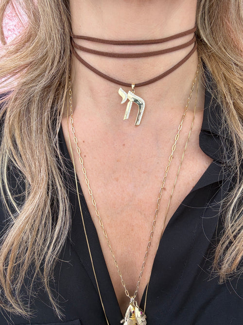 2 IN 1  LARGE CHAI NECKLACE & SUEDE WRAP BUNDLE