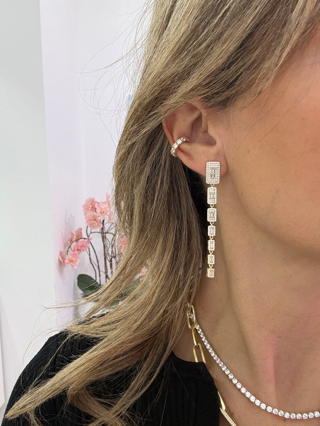 GRADUATING EMERALD CUT DROP EARRINGS