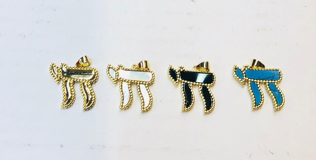 BEAD BORDER GOLD CHAI NECKLACE