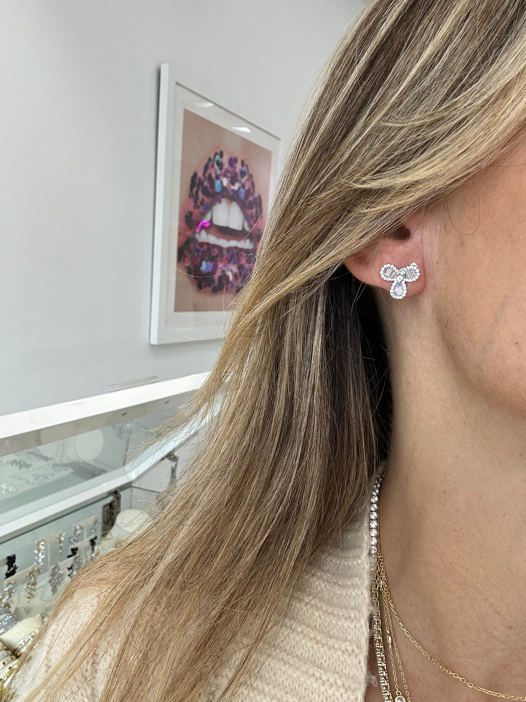 BAGUETTE 3 LEAF STUD EARRINGS
