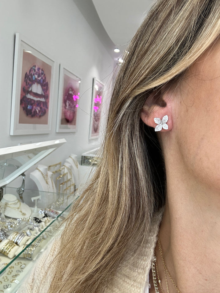 SMALL PAVÈ FLOWER EARRINGS