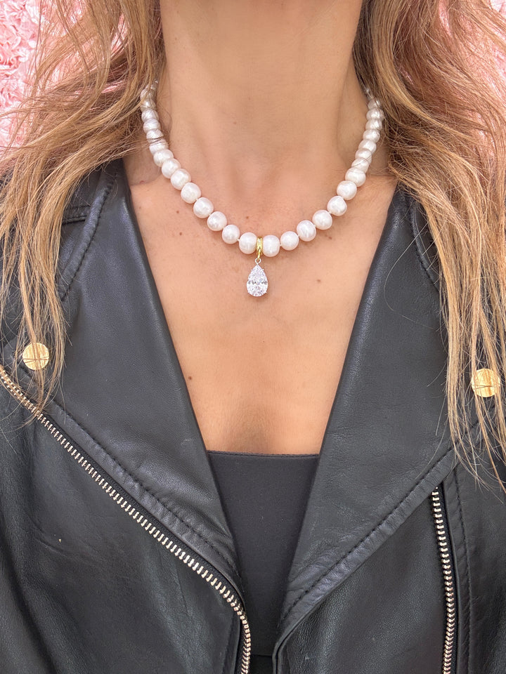 DIAMOND DROP PEARL NECKLACE