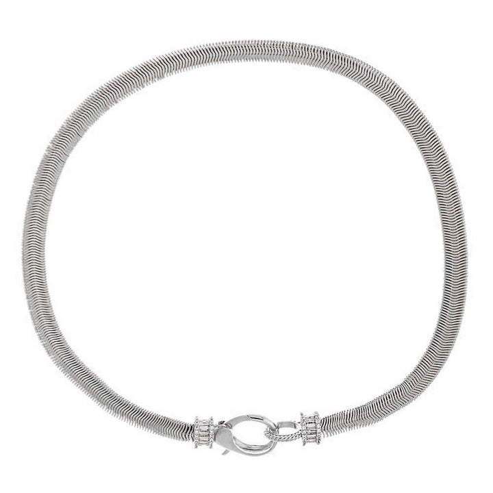 CENTER LOCKING SNAKE NECKLACE