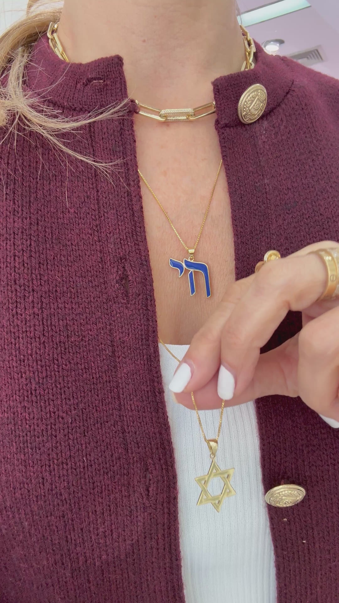 LARGE GOLD STAR OF DAVID NECKLACE