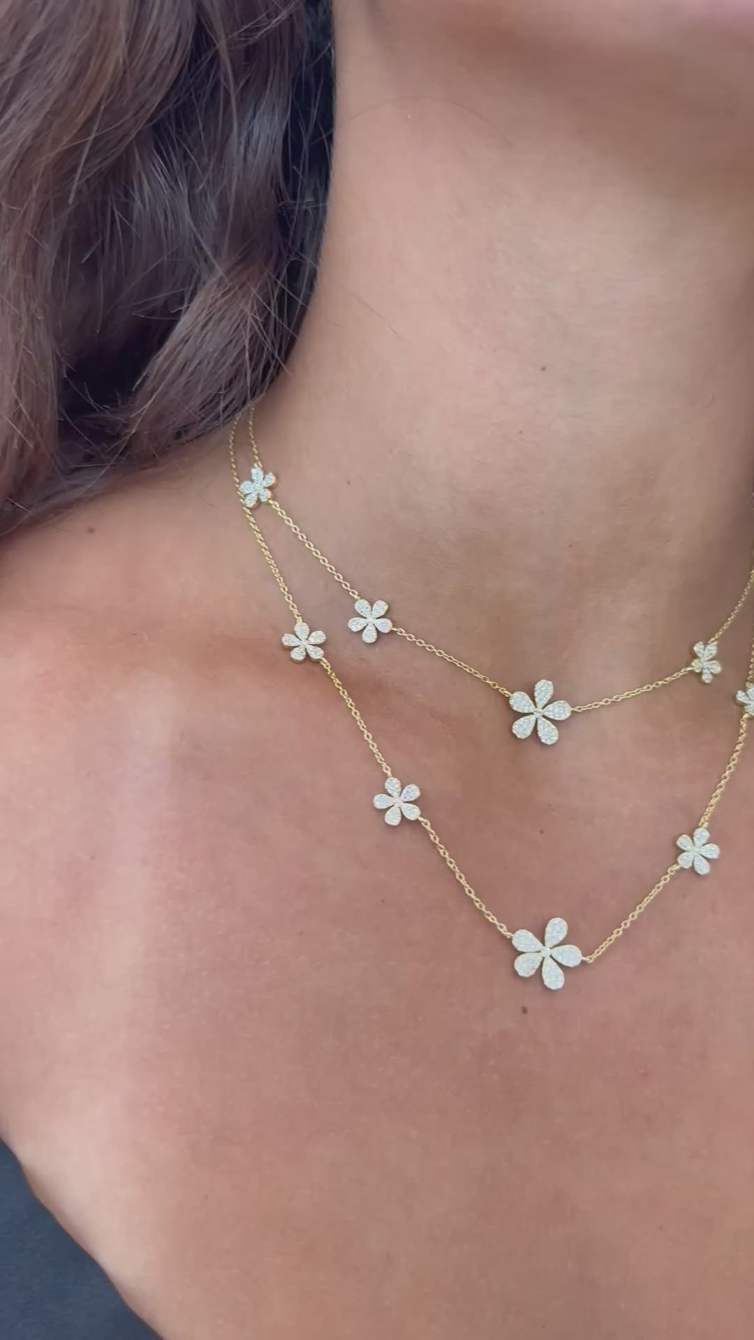 PAVÈ  FLOWER STATION NECKLACE