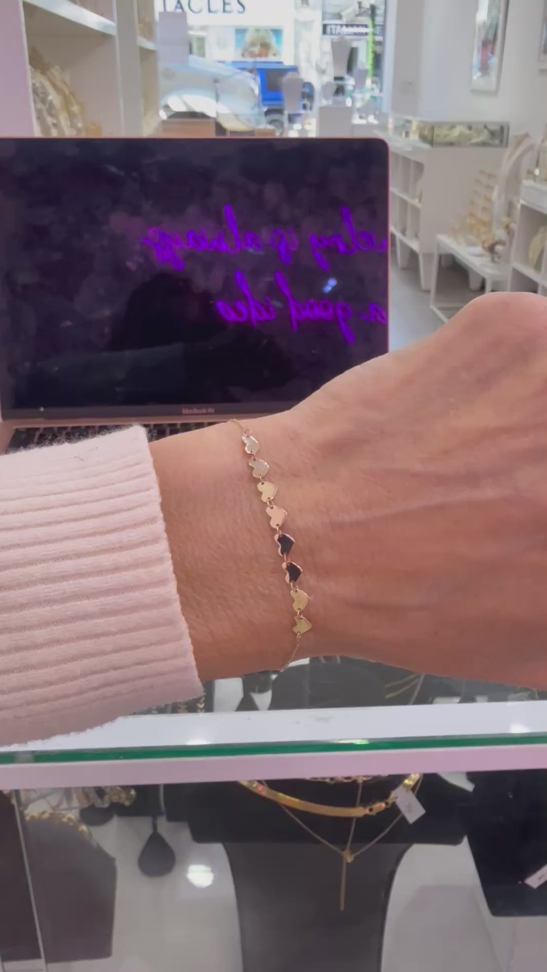 14K GOLD HEARTS BRACELET