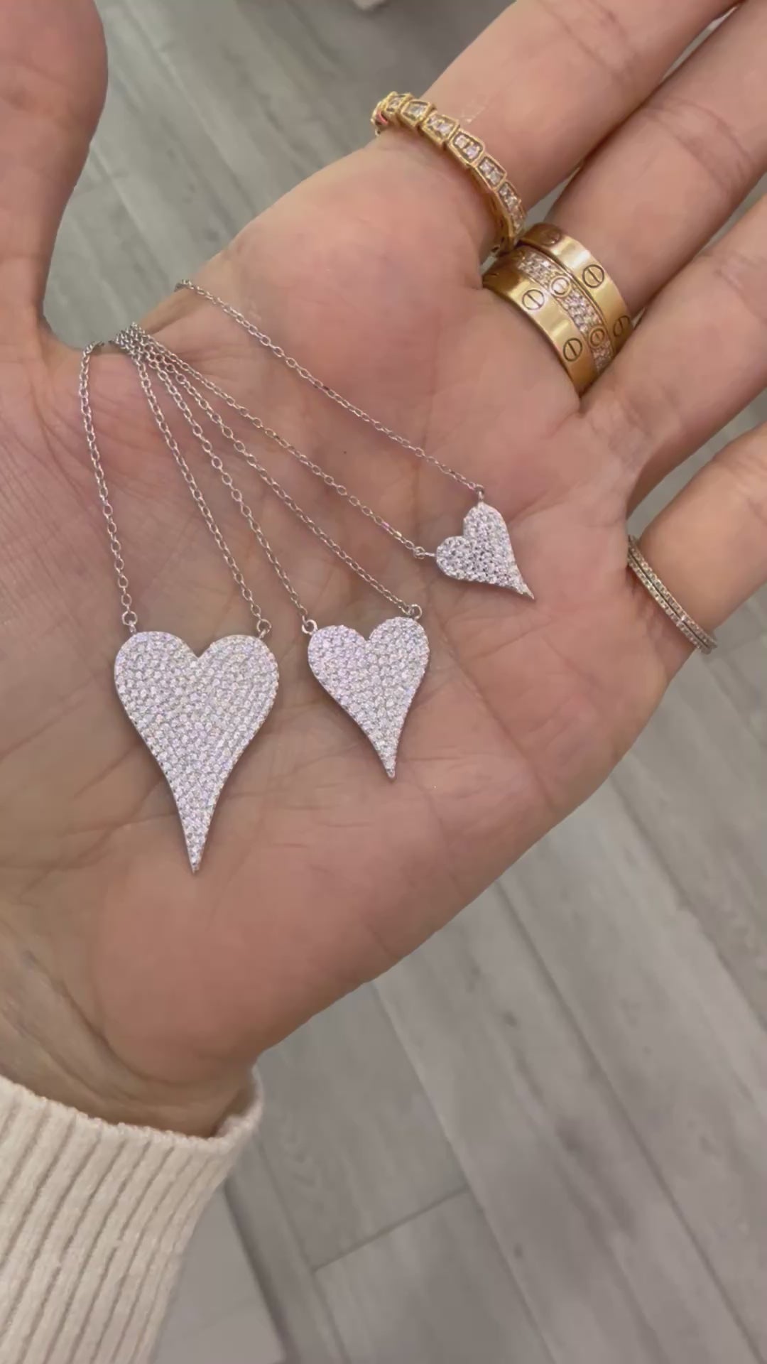 PAVÈ ELONGATED HEART NECKLACE