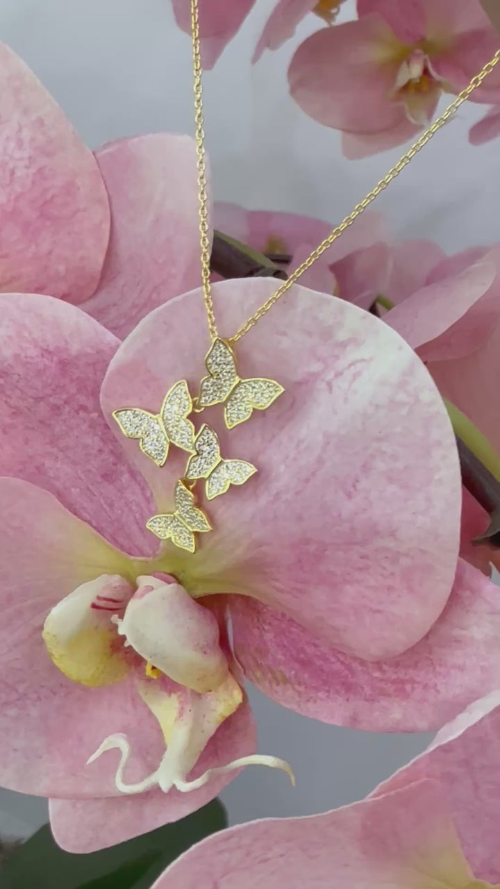 FLOATING BUTTERFLIES NECKLACE