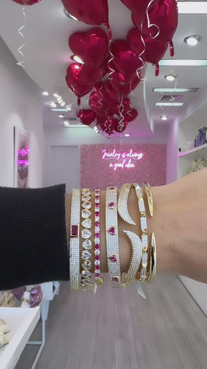 PAVÈ STATION HEART BANGLE