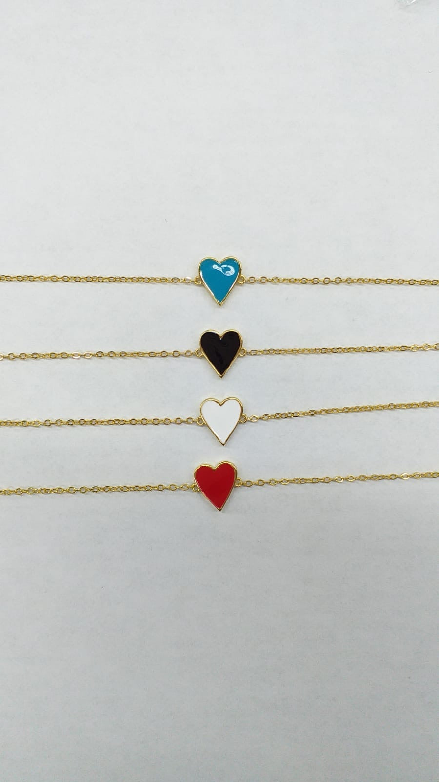 SINGLE ENAMEL HEART BRACELET