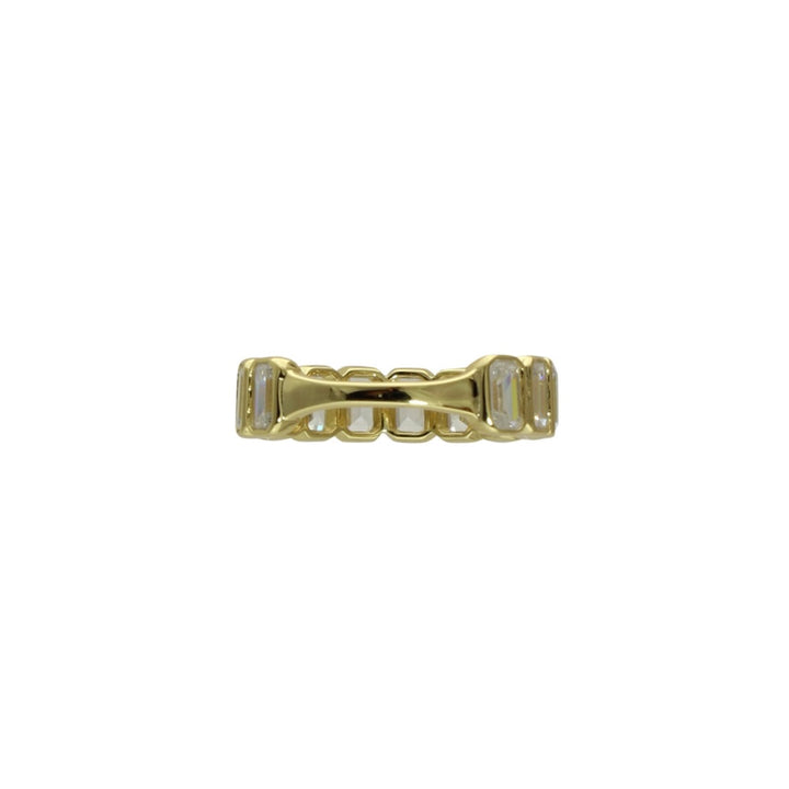 BEZEL EMERALD CUT BAND
