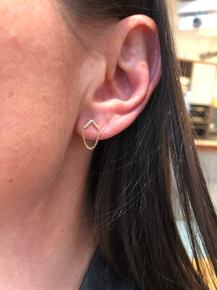 14K V &amp; CHAIN EARRING - adammarcjewels