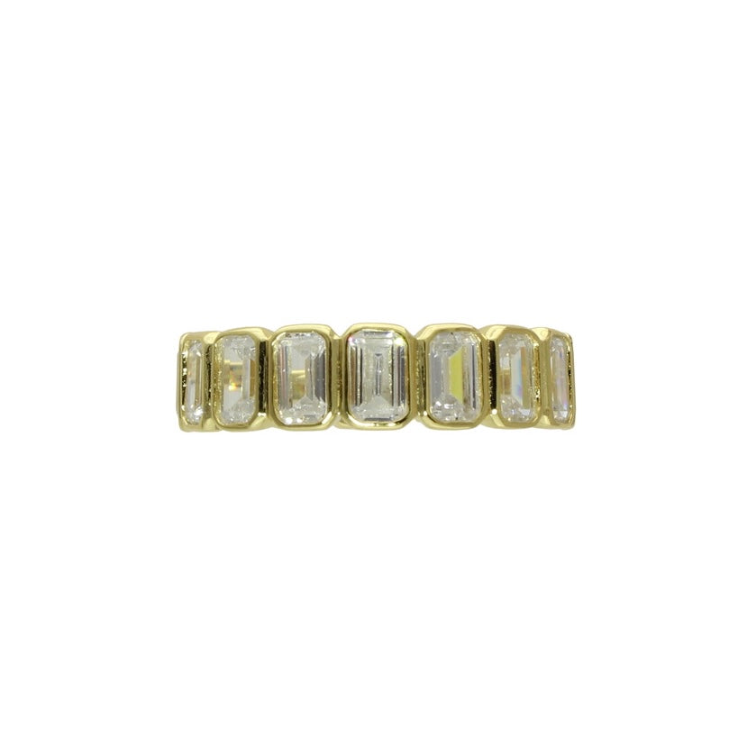 BEZEL EMERALD CUT BAND