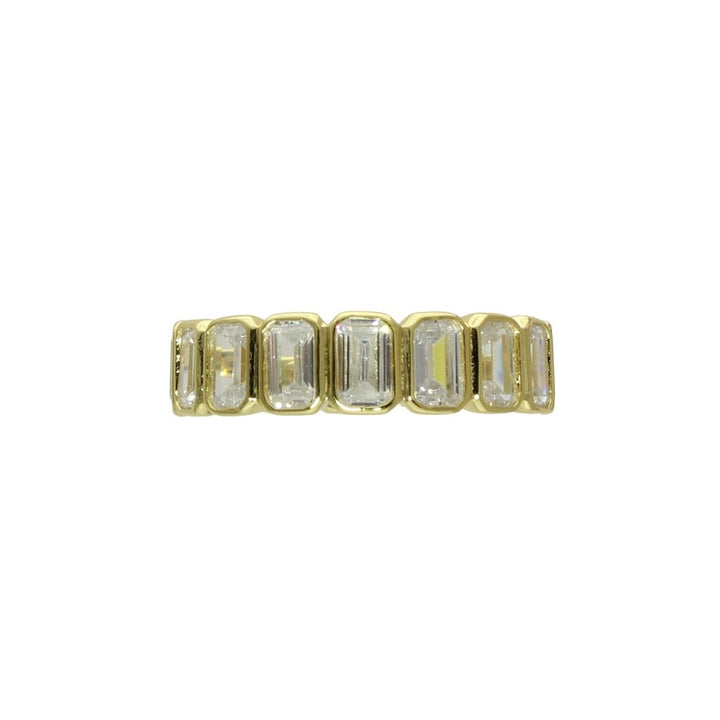 BEZEL EMERALD CUT BAND