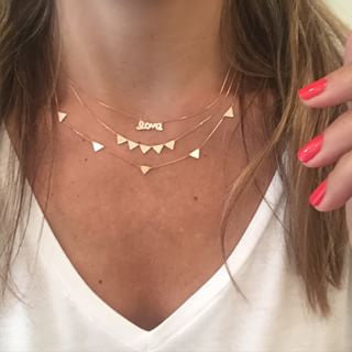 14K MINI TRIANGLE STATION NECKLACE